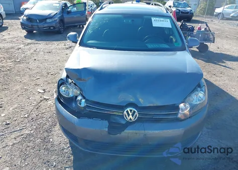 2013 Volkswagen Jetta Sportwagen 2.0L Tdi z USA, uszkodzony, nr VIN 3VWPL7AJ4DM613955